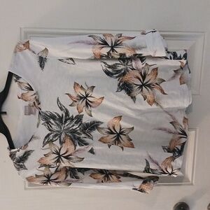****Chico's Floral Roll Up Sleeve Top - Cream and Black Size 1